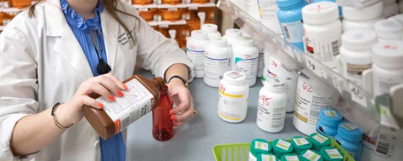 Pharmacist in Mississippi dispensing opioids
